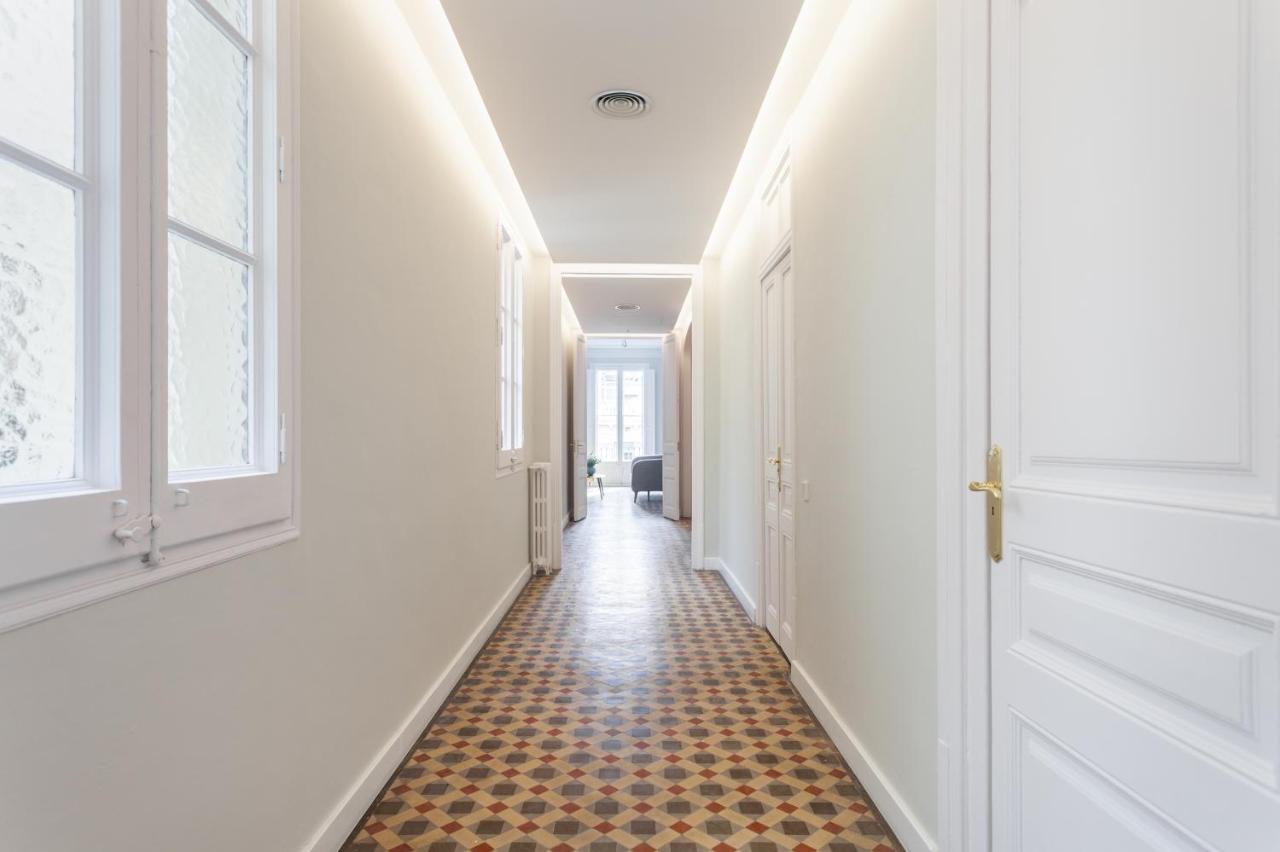 Apartmán Flateli Pelayo H5 Barcelona Exteriér fotografie